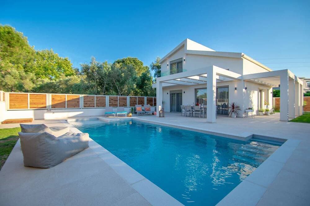A private new  villa in Lagana Resort 1