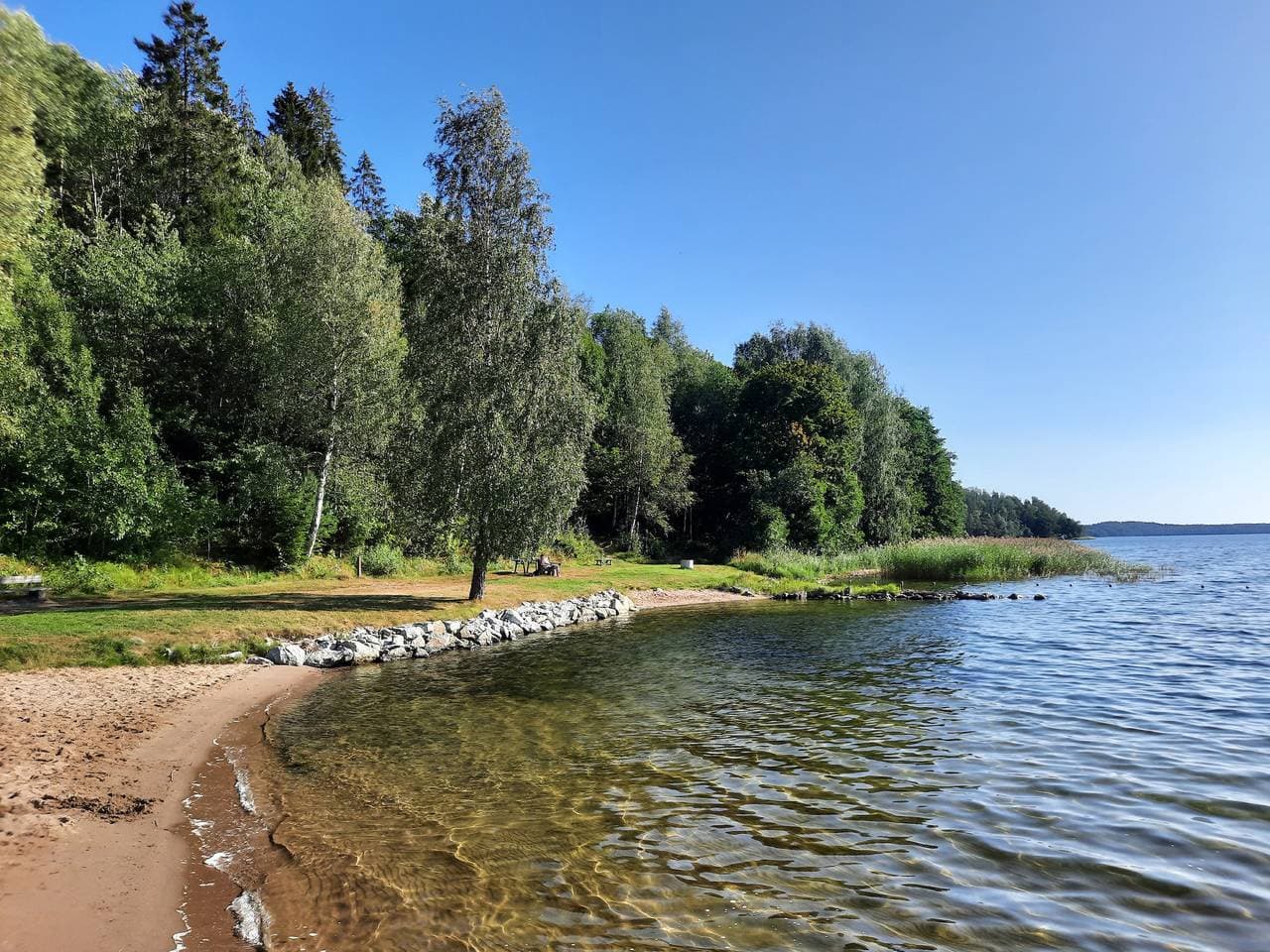 Foto 4 von 12: Modernes Ferienhaus mit Internet unweit vom Meer und vor den Türen Stockholms