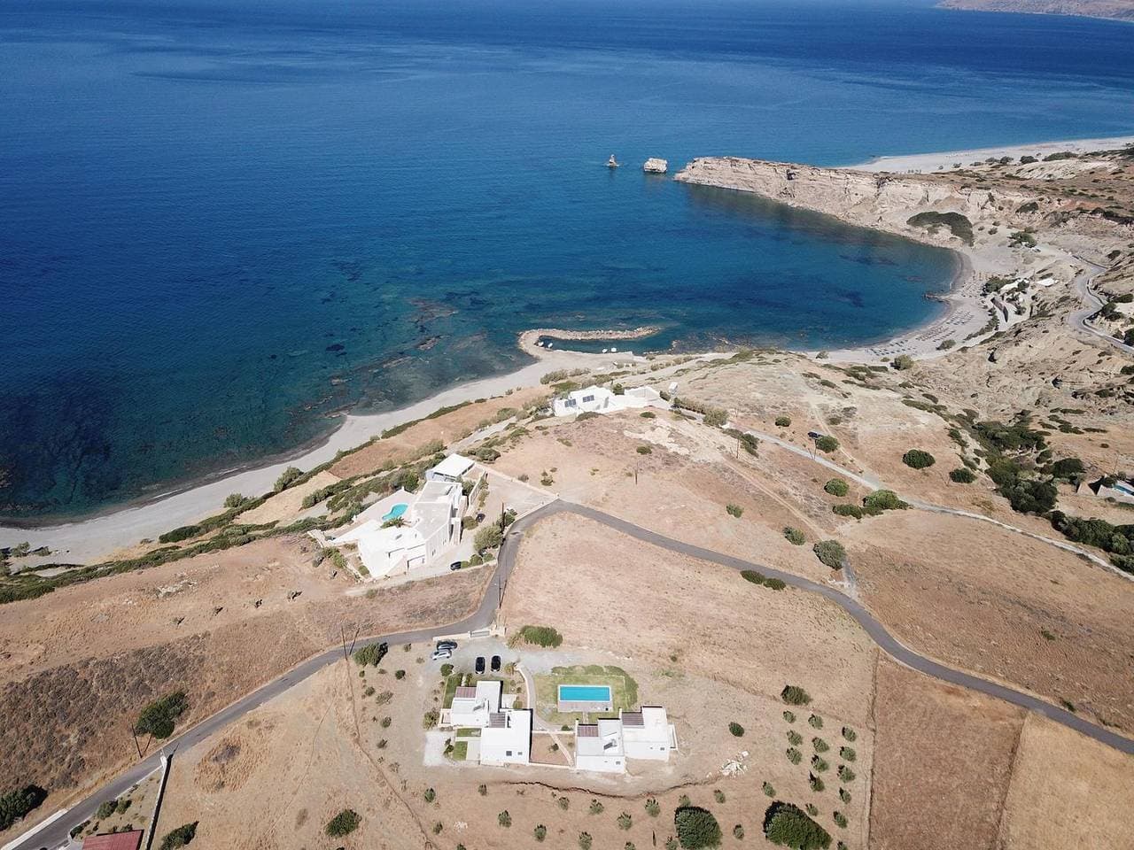 Foto 3 von 41: Weiter Blick auf Landschaft und Meer, Pool, 4 Pers. | Ferienhaus Triopetra, Kreta