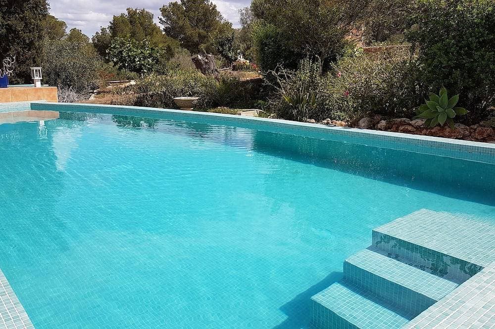 Foto 13 von 21: Close to the beach, in a large house, independent apartment with terrace.