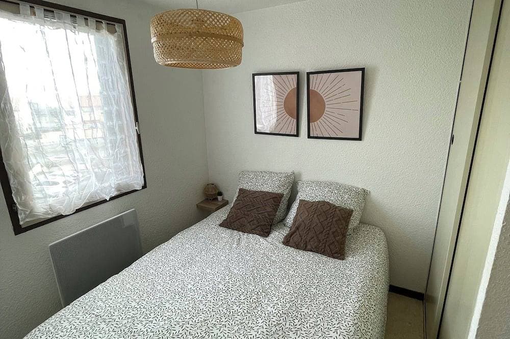 Foto 2 von 10: 2-Bedroom Apartment, Ocean View, Beach 50 m Away, Air Conditioning, 2 Private Parking Spaces