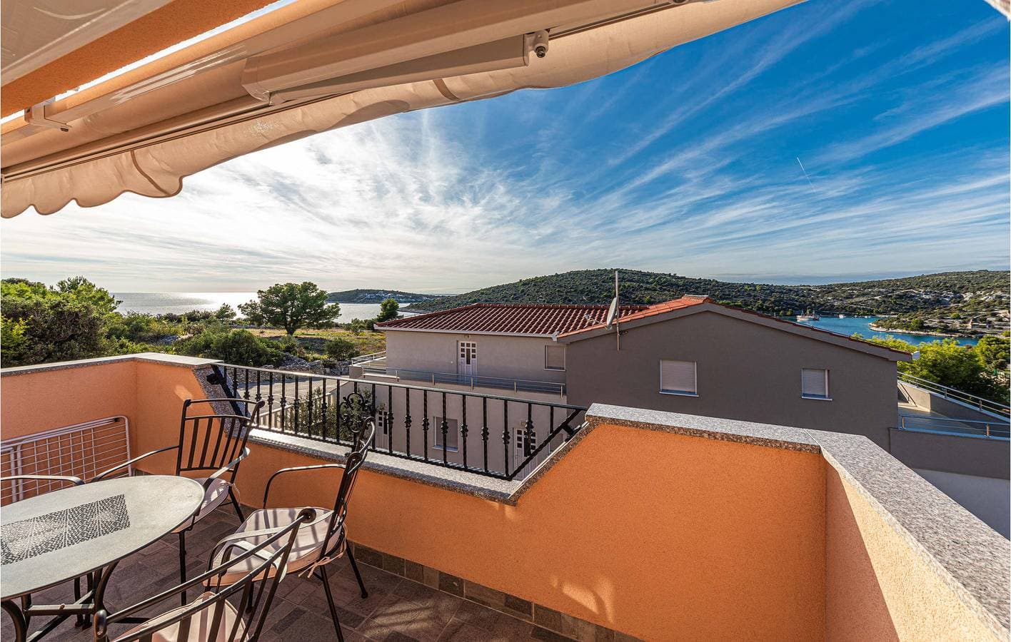 Foto 7 von 28: Apartment mit Meerblick, Terrasse, WLAN und Parkplatz – 1,5 km zum Strand