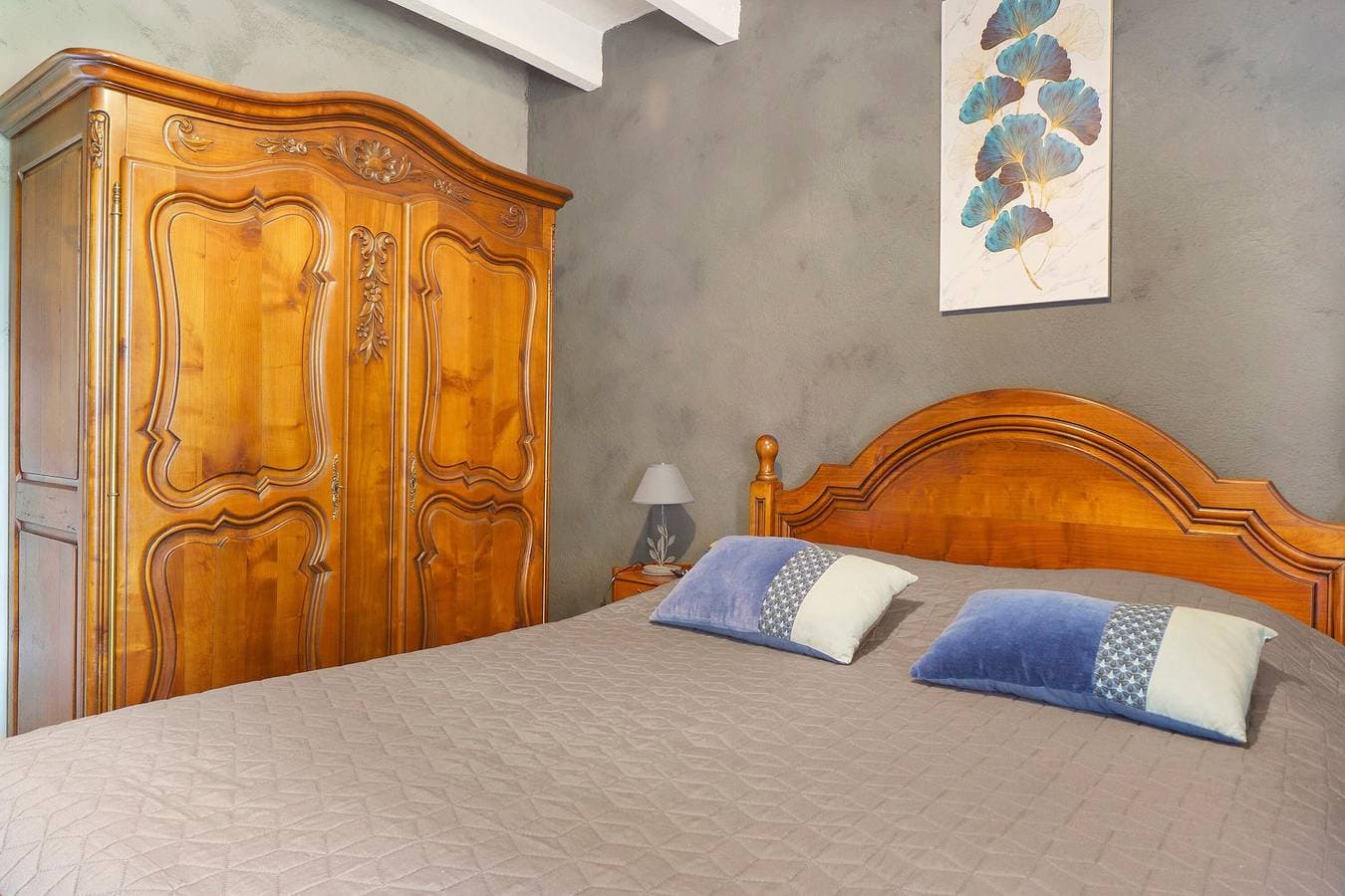 Foto 6 von 32: Bed & Breakfast 'Chambre Chataignier mit Pool', Bergblick, Gemeinschaftspool, WLAN
