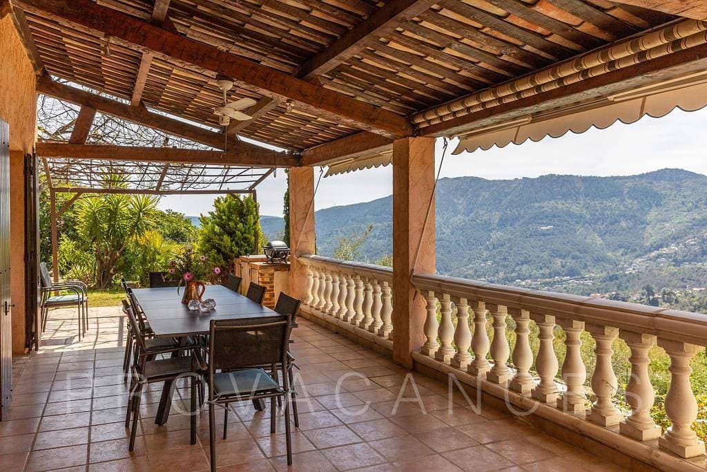 Foto 12 von 53: Große Villa mit Pool nördlich von Nizza in der Nähe von Contes