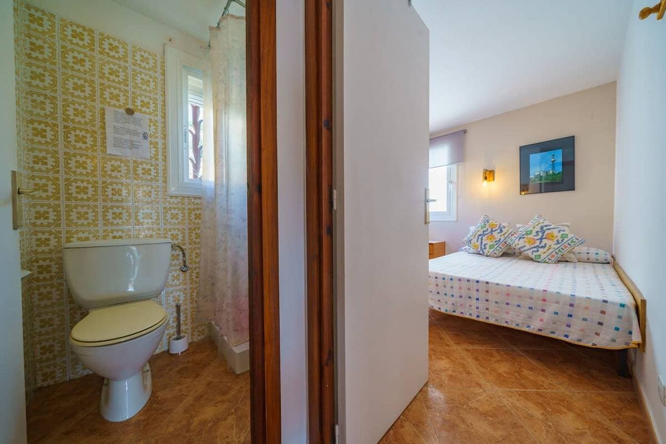 Foto 12 von 32: Ferienwohnung für 6 Personen mit Terrasse