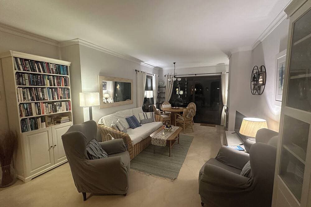 Foto 8 von 30: Stunning 2 Schlafzimmer Penthouse (Flachbau) Rechts neben Strand / Fab Ansichten