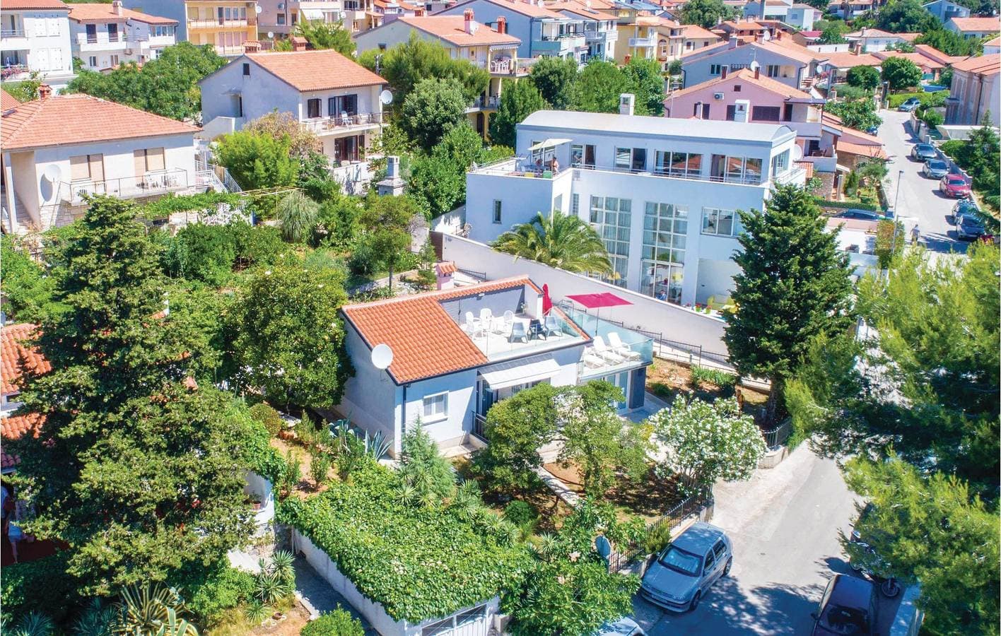 Foto 3 von 38: Gemütliche 1-Zimmer-Wohnung mit Meerblick, WLAN und Terrasse in der Nähe des Strandes Havajka