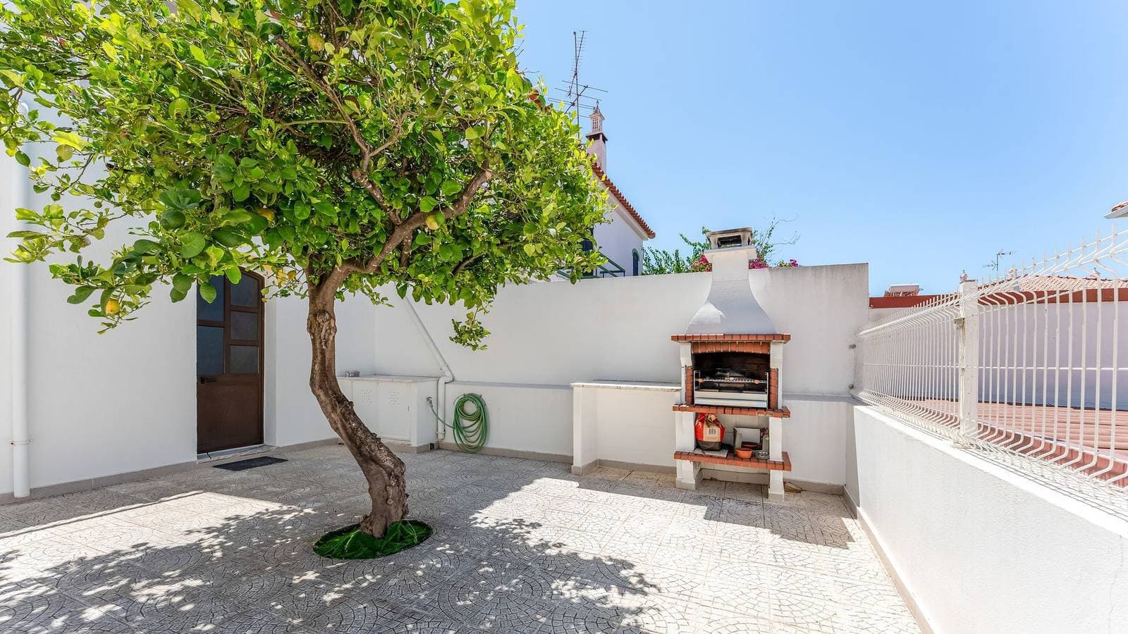 Foto 5 von 29: Ferienwohnung für 4 Personen mit Garten