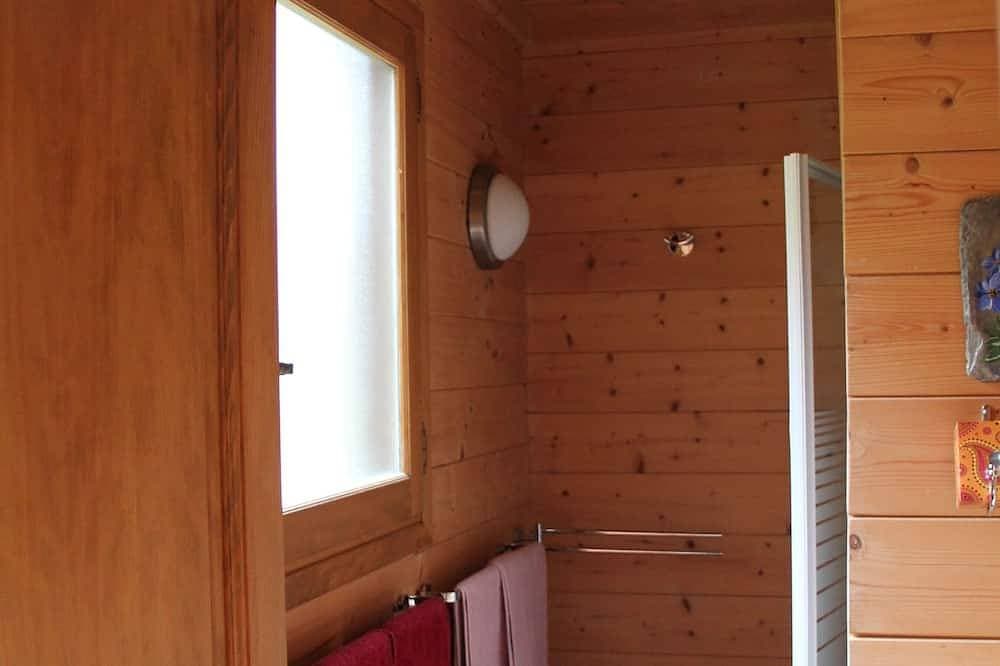 Foto 4 von 26: Lake Annecy - Lathuile 74210, charmantes Ferienhaus mit See- und Bergblick