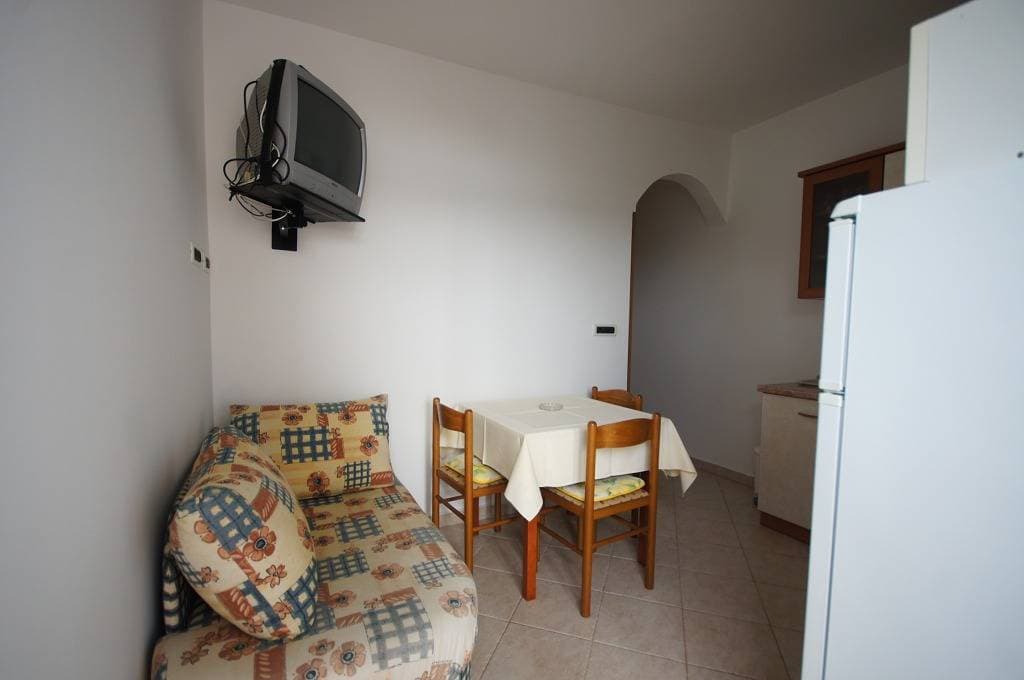 Foto 3 von 32: Ferienwohnung in Stara Novalja mit Meerblick, Loggia, Klimaanlage, W-Lan (183-2)