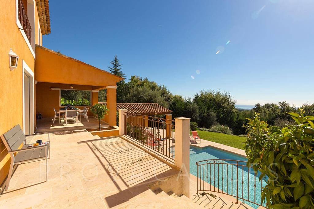 Foto 12 von 88: Ferienhaus mit schönem Meerblick und Homecinema in Tourrettes-sur-Loup