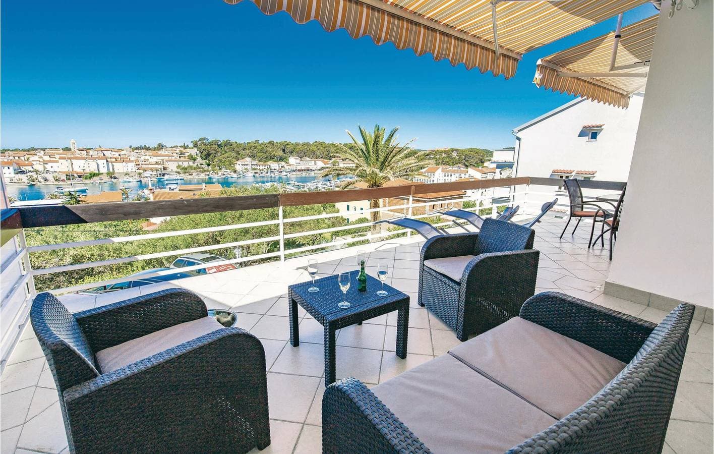 Foto 6 von 34: Gemütliche Ferienwohnung mit Terrasse, WLAN und Parkplatz in der Nähe des FKK-Strandes Kandarola