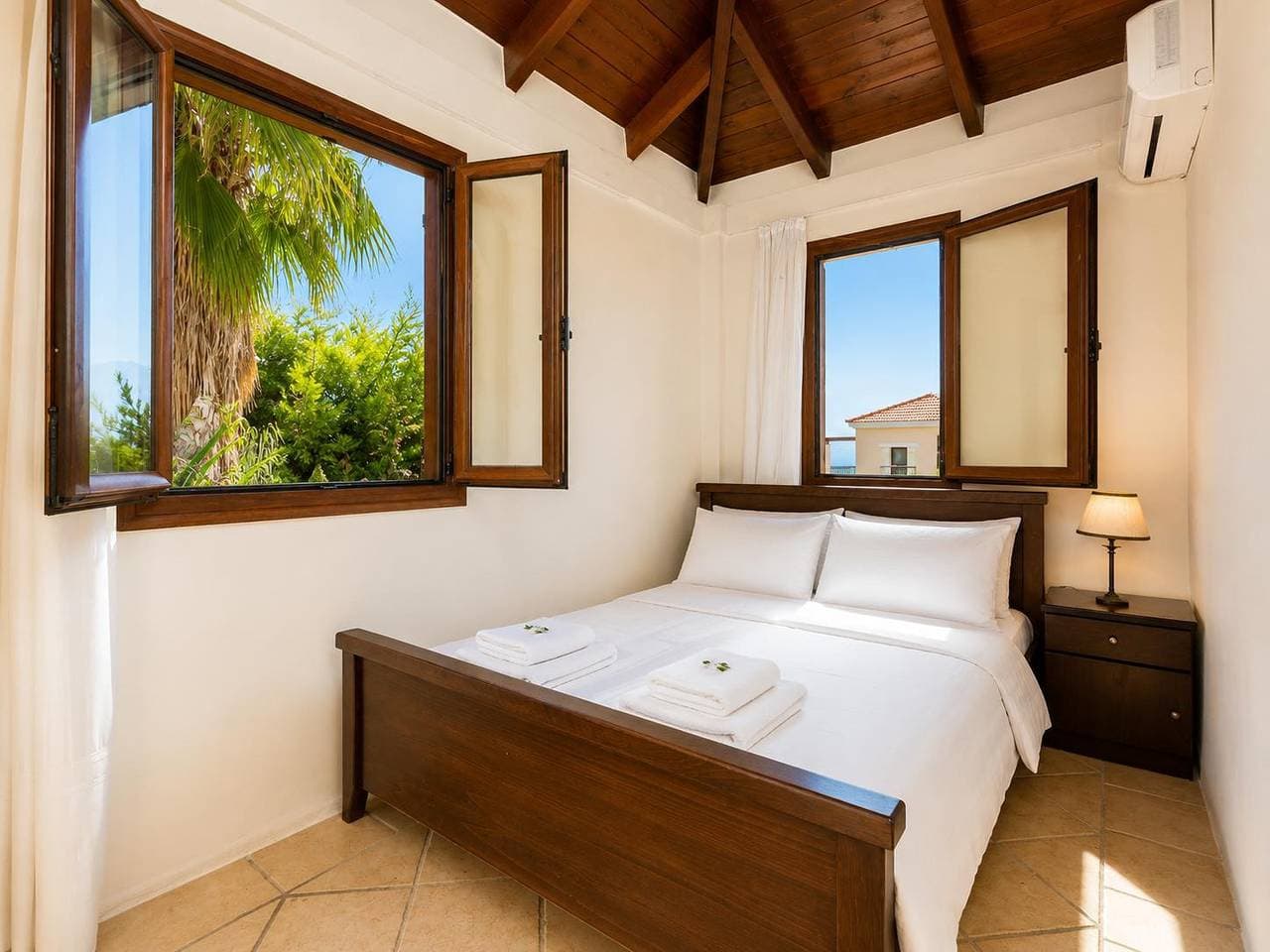 Foto 10 von 30: Villa für 7 Personen mit Terrasse