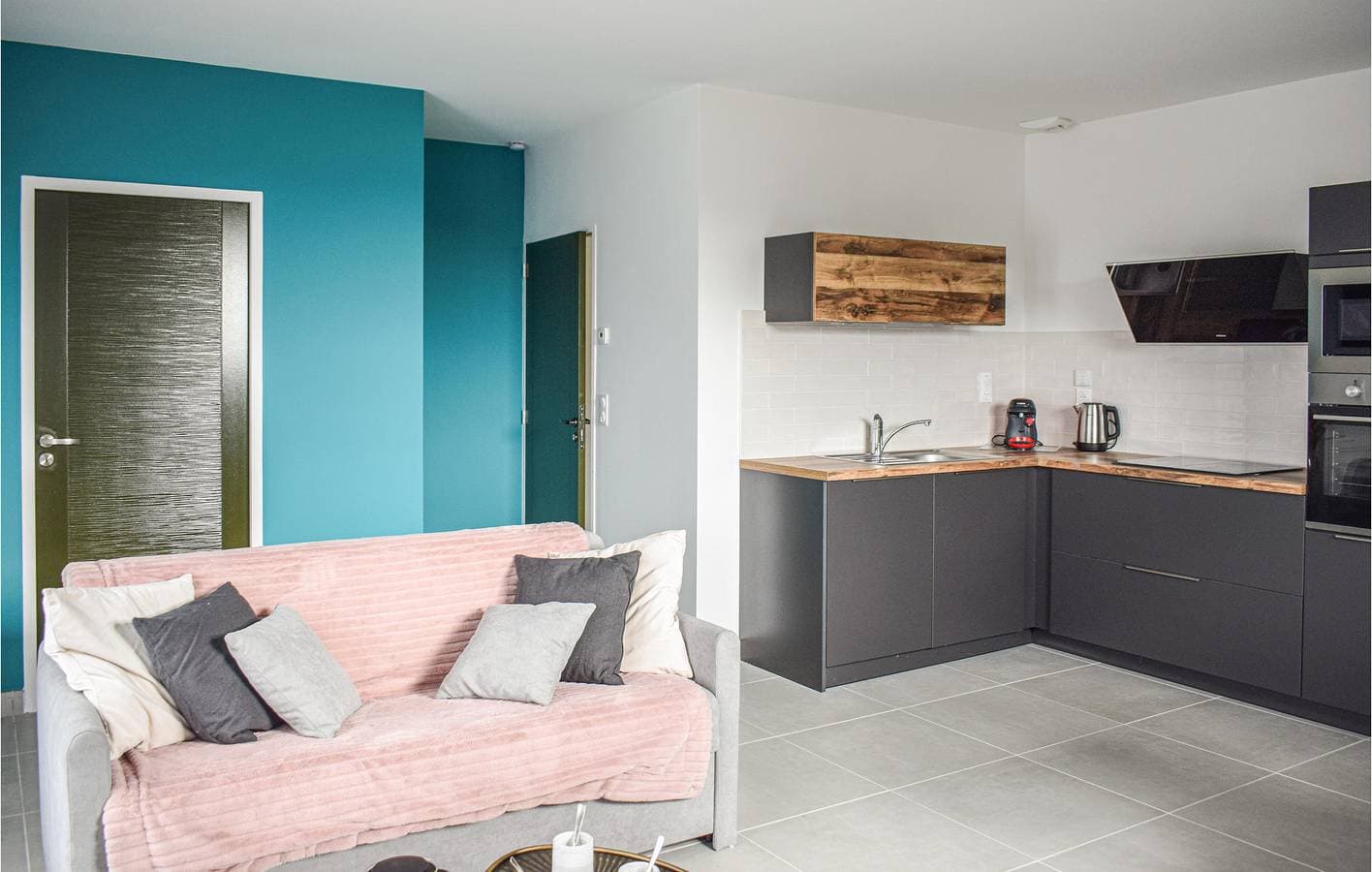 Foto 4 von 20: Charmante 70qm Wohnung | Parkplatz, TV, Garten & WiFi | Nähe Lantic & Fluss