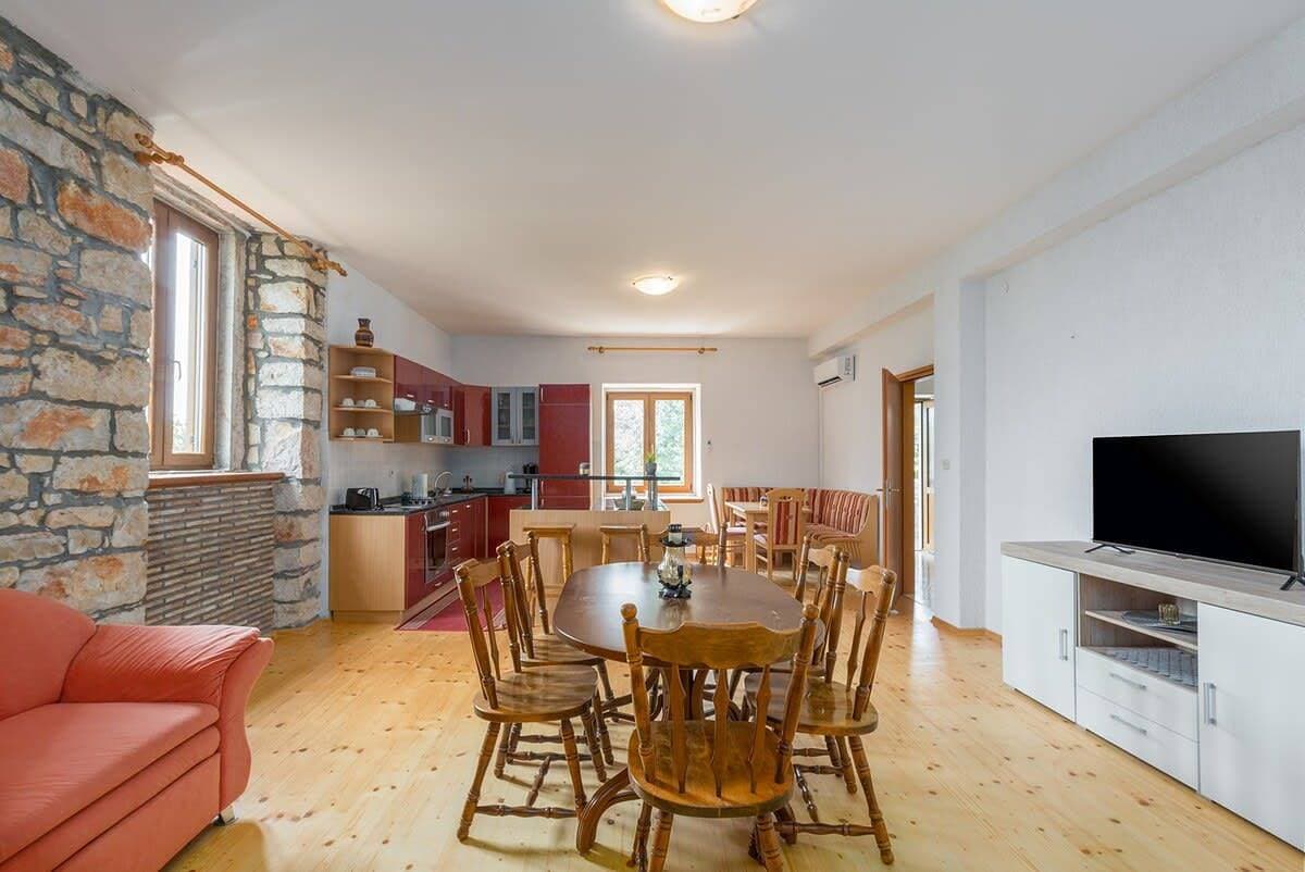 Foto 12 von 27: Ferienhaus für 8 Personen mit Garten