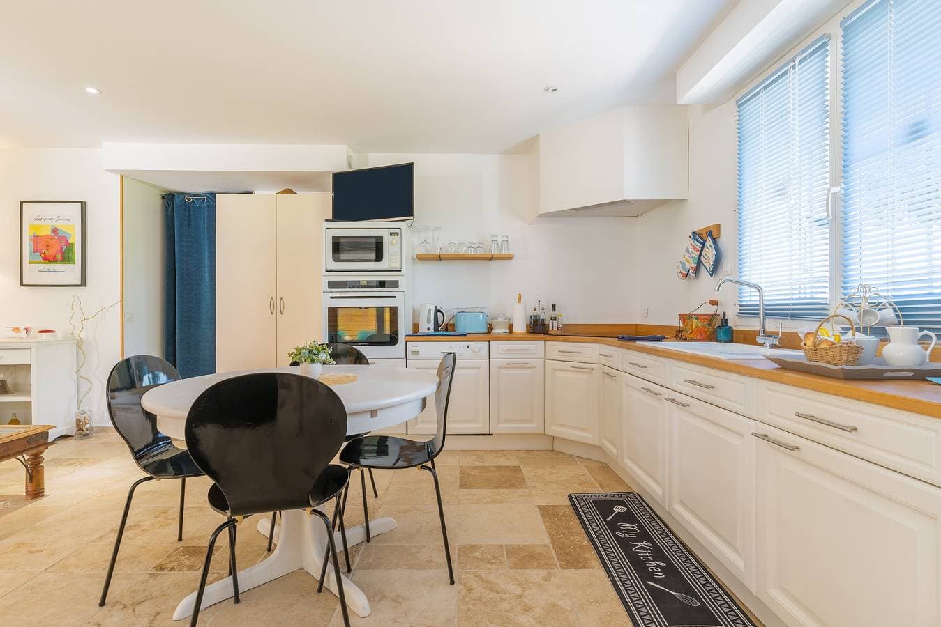 Foto 8 von 20: Ferienwohnung 'Lobéal' mit Gemeinschaftspool, WLAN und Klimaanlage