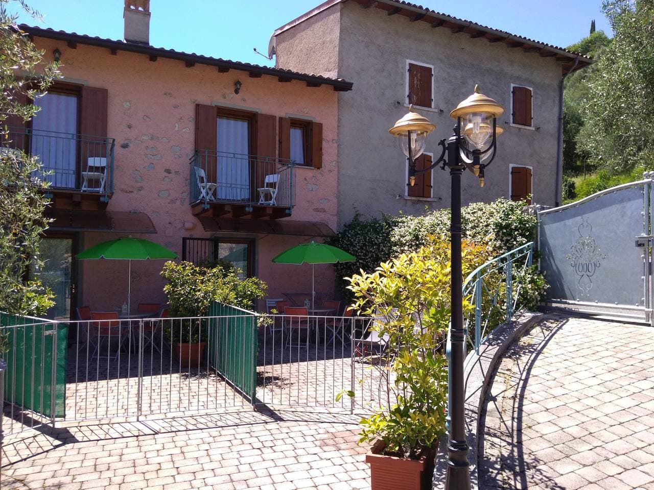 Foto 3 von 57: Ulivi sul Garda apartment 1