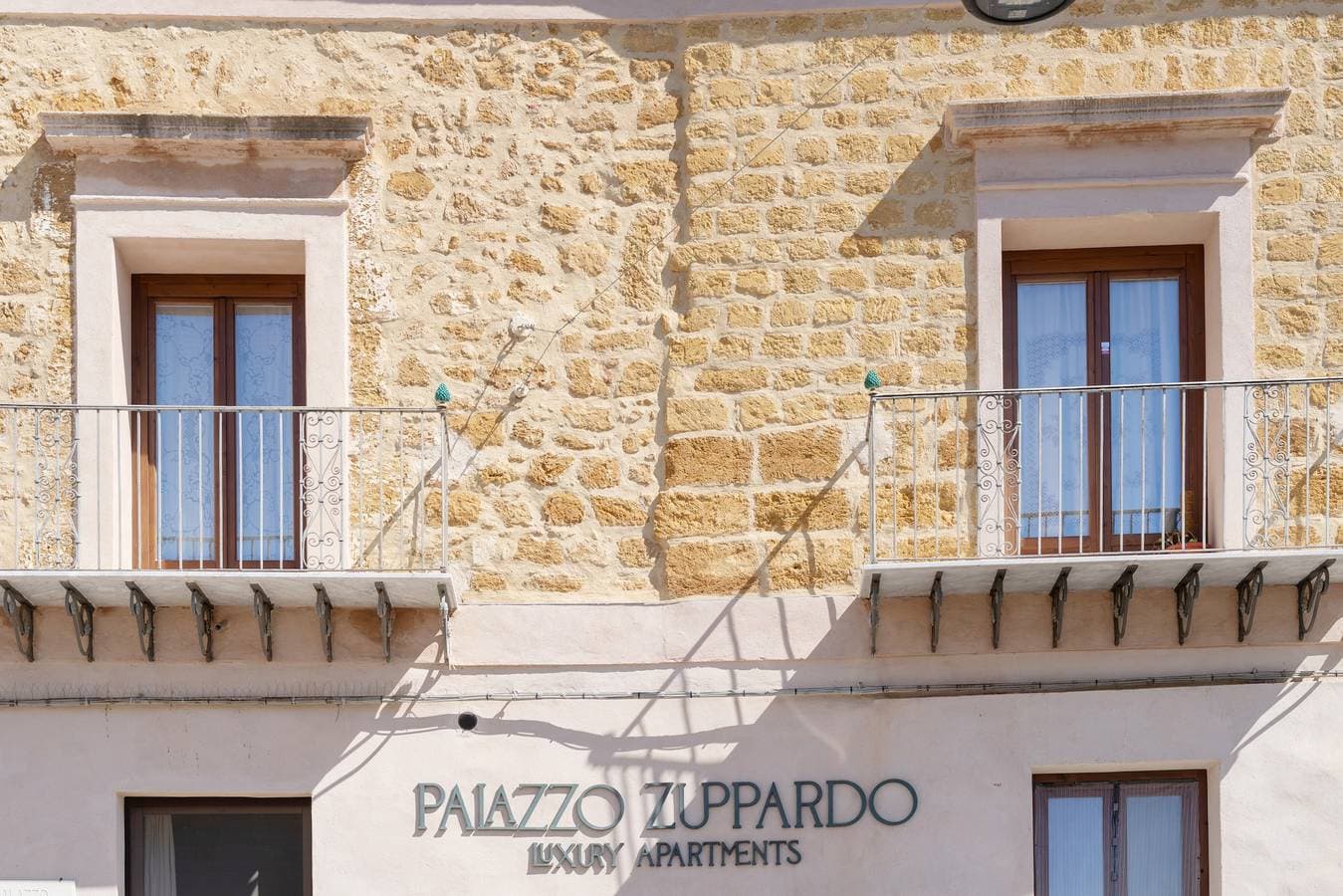 Foto 3 von 32: Ferienwohnung 'Palazzo Zuppardo – Centro Storico di Agrigento, Vista Mare e Balcone'