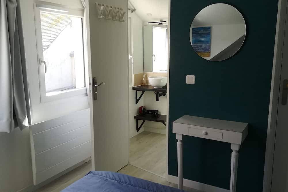 Foto 3 von 30: Gîte \"À bon Port\". Agréable Petite Maison au Coeur du Port de St Vaast la Hougue