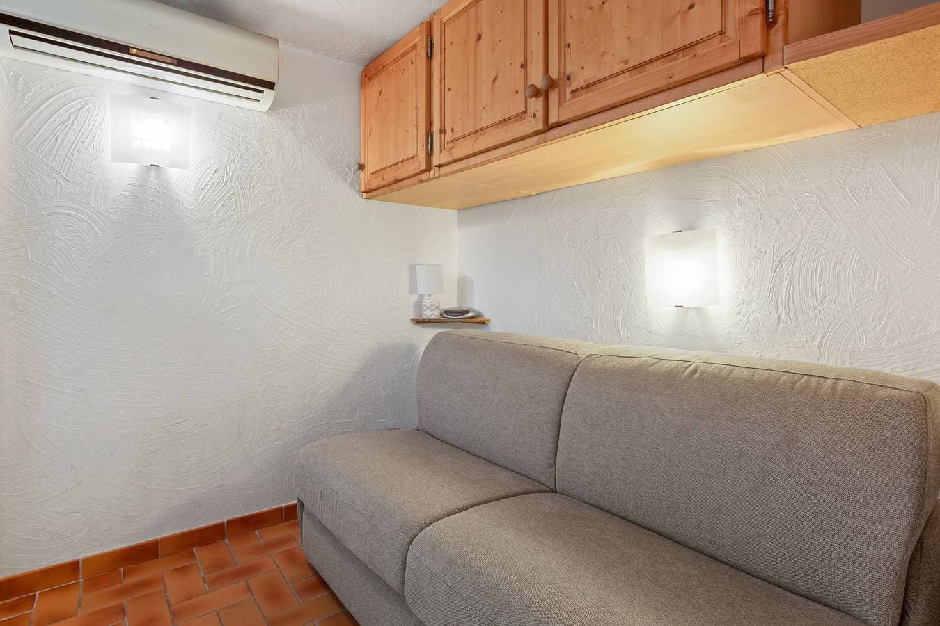 Foto 8 von 18: Einzimmerapartment 'Les Cyclamens - Les Ecureuils' mit Gemeinschaftspool, WLAN und Klimaanlage