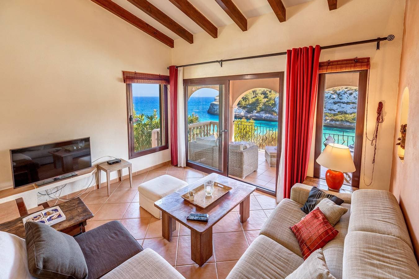 Foto 10 von 27: Fantastische Villa „Calima“ mit Meerblick, Loggia, Klimaanlage und WLAN