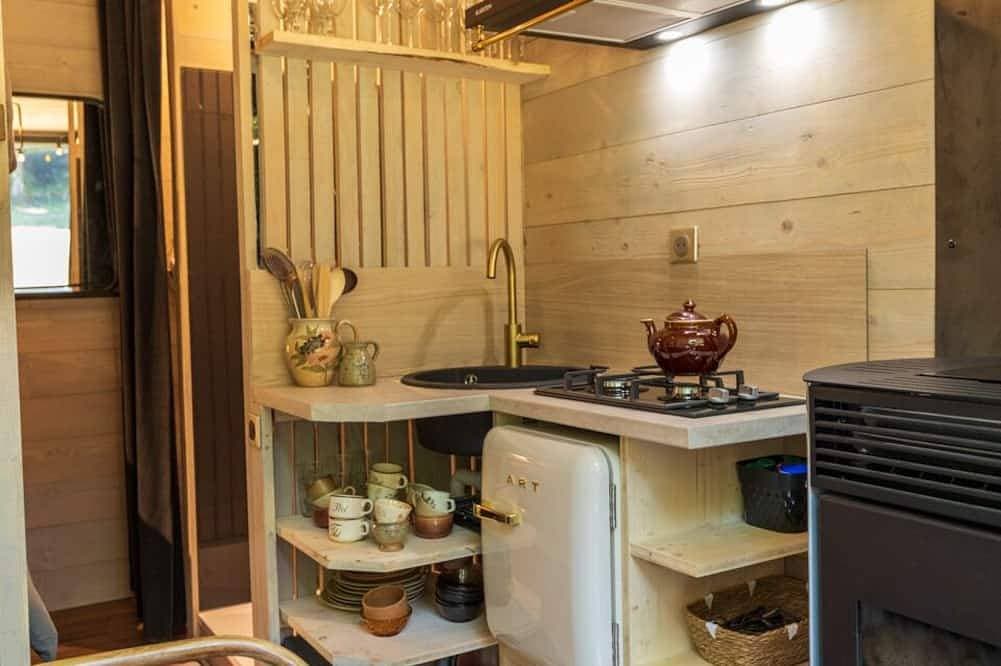 Foto 9 von 30: Kabine-Familie-Ensuite mit Dusche-Blick auf den Wald