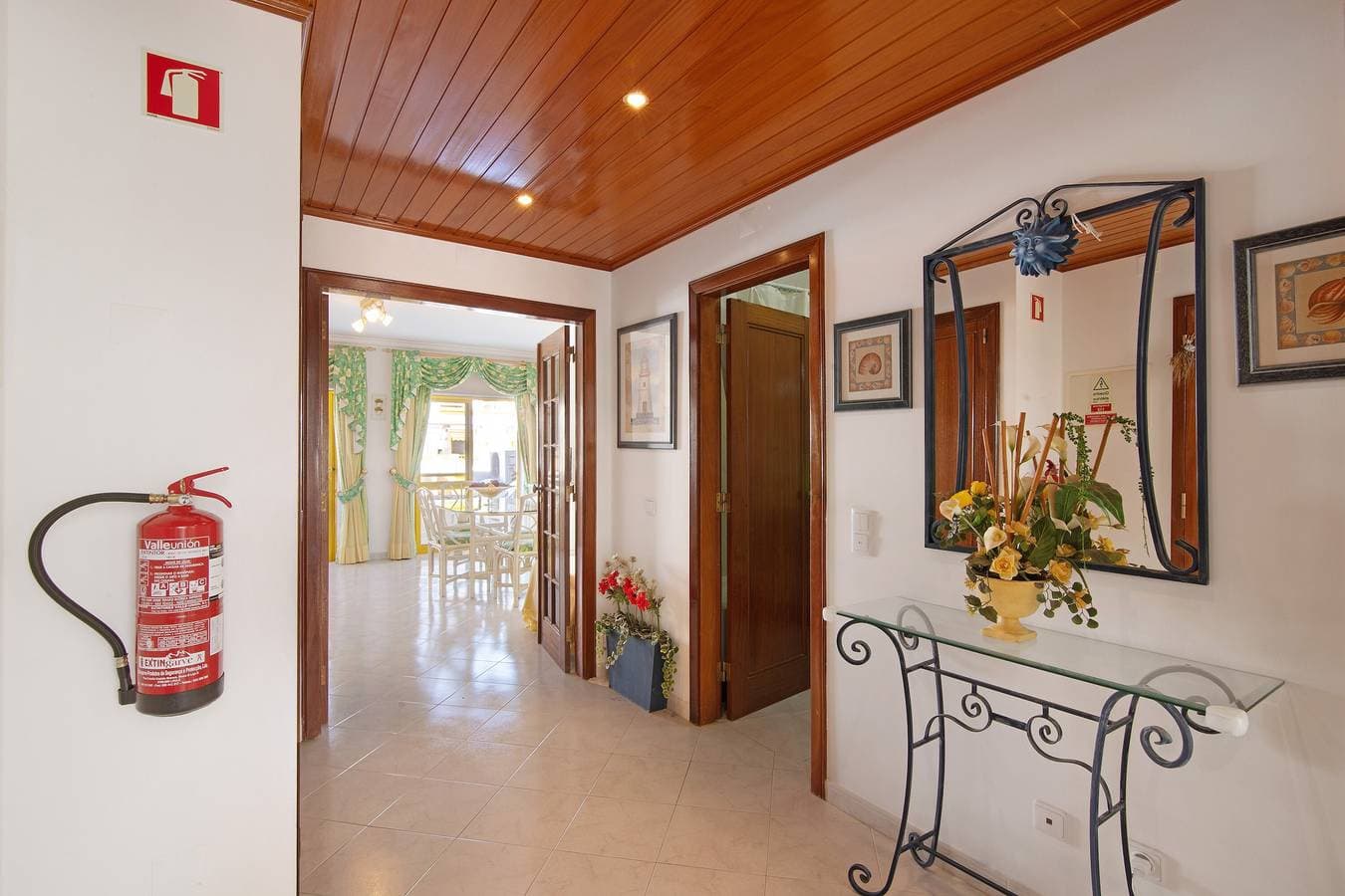 Foto 10 von 24: Ferienwohnung "Vila Mar Azul" mit Balkon, Gemeinschaftspool und WLAN