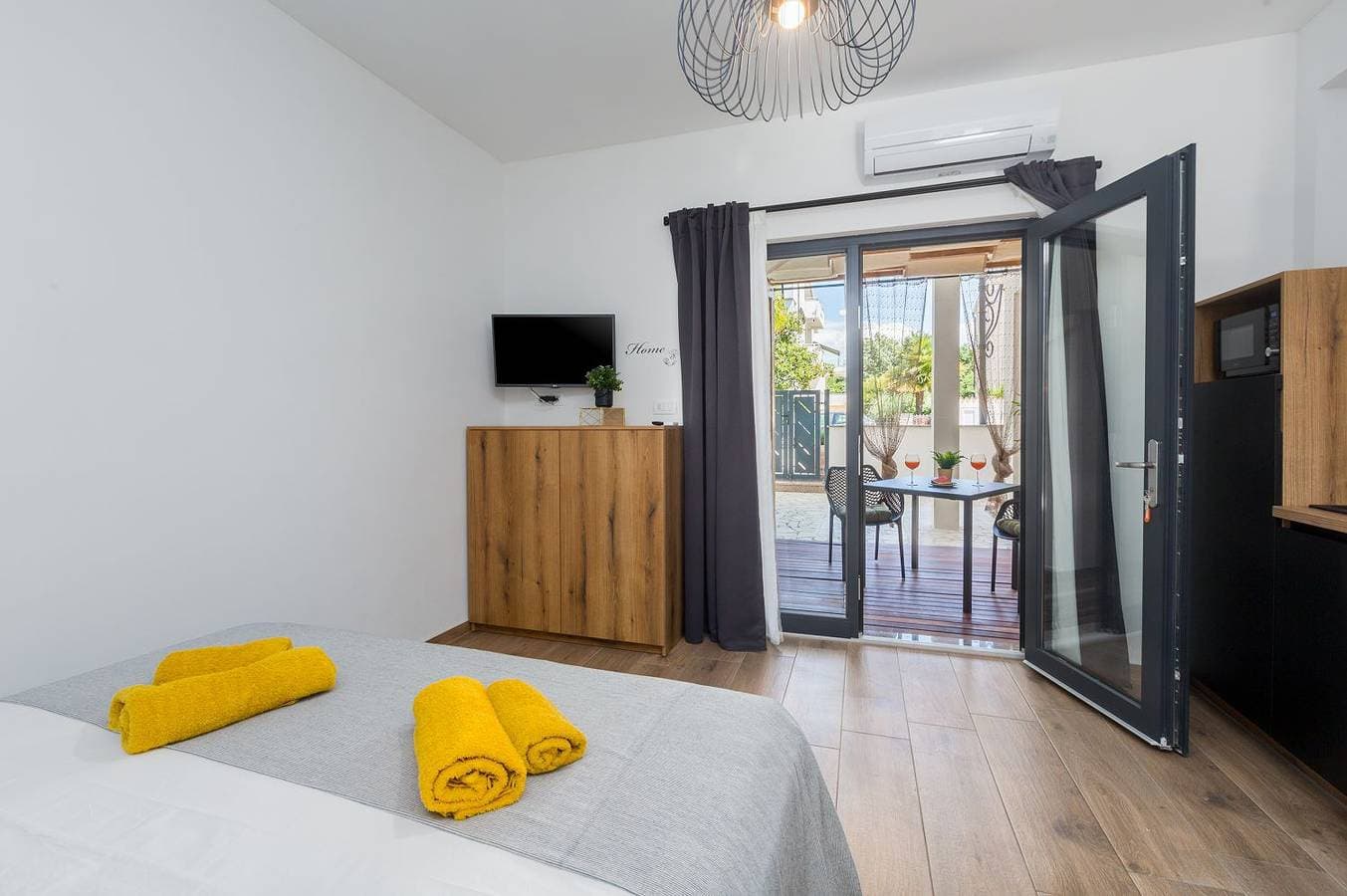 Foto 9 von 23: Reizendes Apartment nur 250 Meter zum Strand mit privater Terrasse, Grill, WiFi