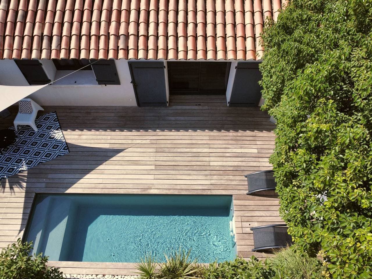 Foto 6 von 50: Eine kleine Ecke der Provence. Privater beheizter Pool