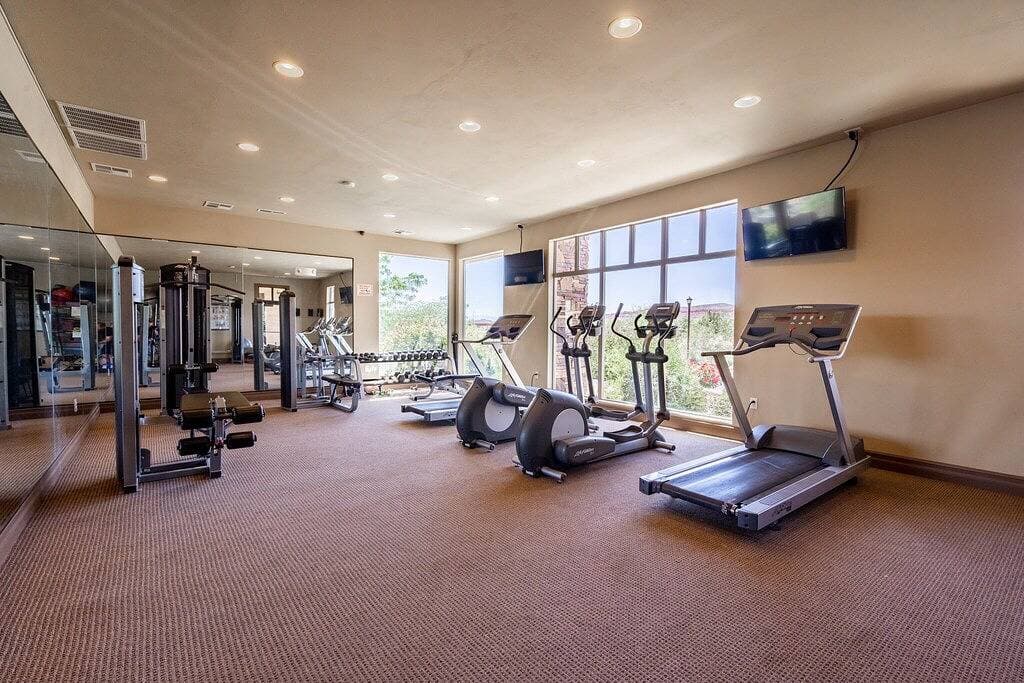 Foto 2 von 21: Dreamy 2-bedroom condo with sweeping desert views