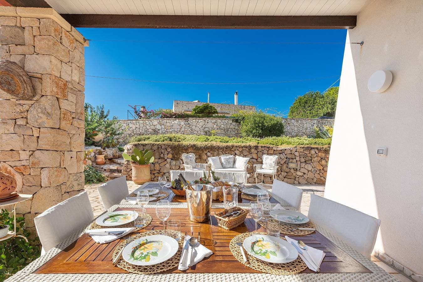 Foto 3 von 37: Villa für 7 Personen mit Garten