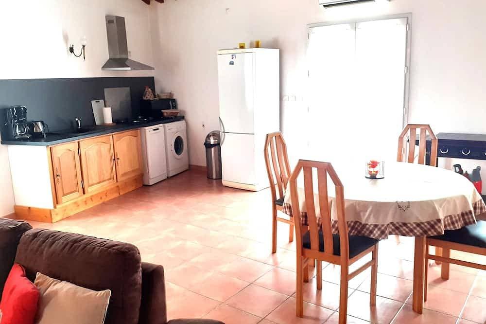 Foto 10 von 18: La Cigale Apartment-Villa 60 m² für 2 ps. in Provence, Schön Dorf nähe Avignon