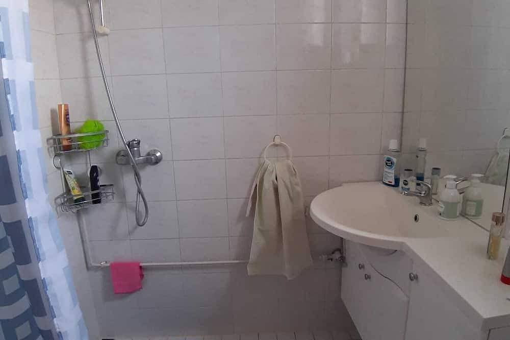 Foto 7 von 29: Ferienhaus \"Ella\" im Dorfzentrum, 12 min zum Meer! Ganzes Jahr zu mieten.