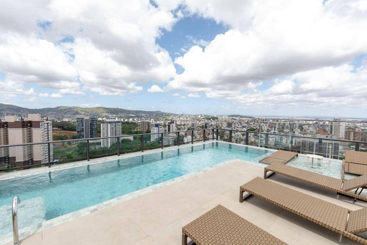 Vista total da cidade em moradia completa 1