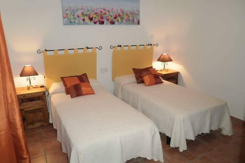 Foto 4 von 30: Santa Eulalia Del Rio: Chalet - Ibiza mit pool und wunderschoenen meerblick