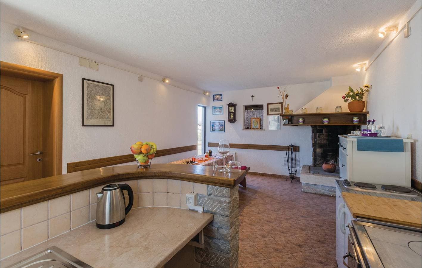 Foto 4 von 24: Gemütliche 2-Zimmer-Wohnung mit Terrasse und Parkplatz, WLAN inklusive