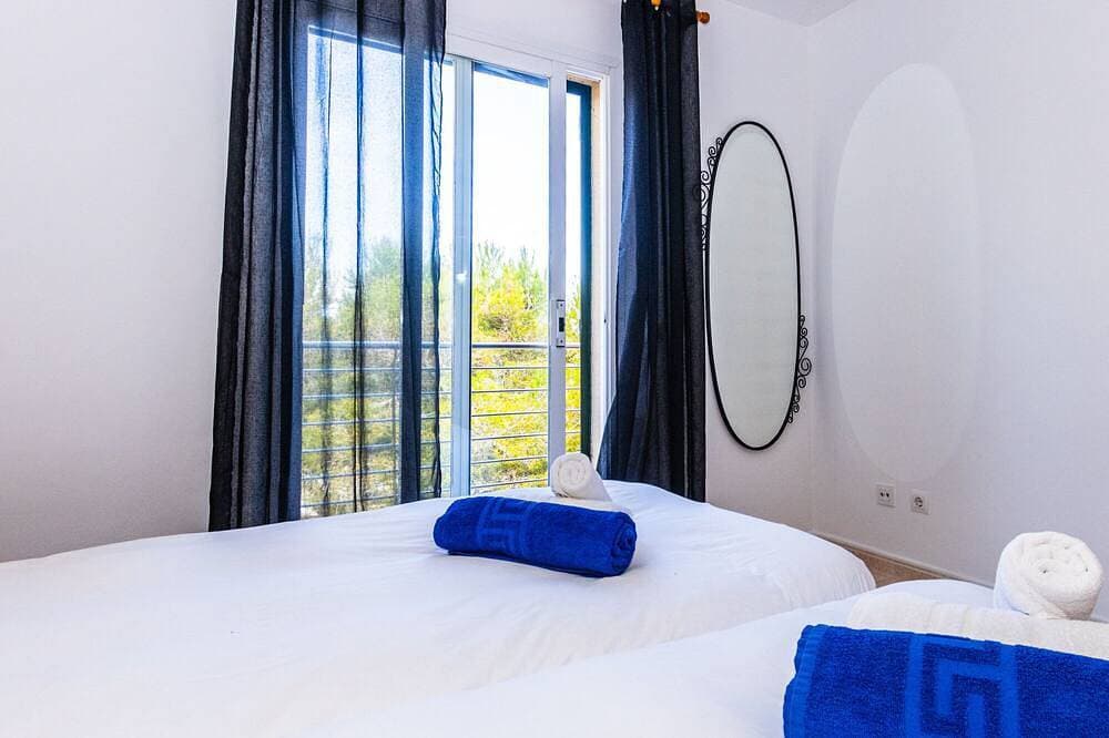 Foto 6 von 27: Cala Mendia Beach House 2 es with direct access to the beach and sea views