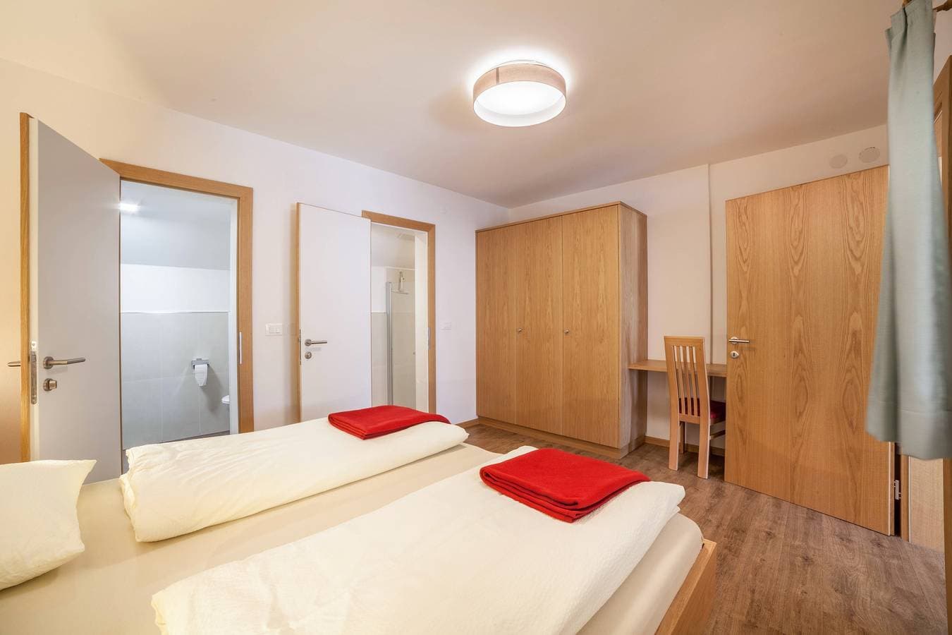 Foto 6 von 23: Ferienwohnung "Schnitzer - Anemone" mit Bergblick, WLAN