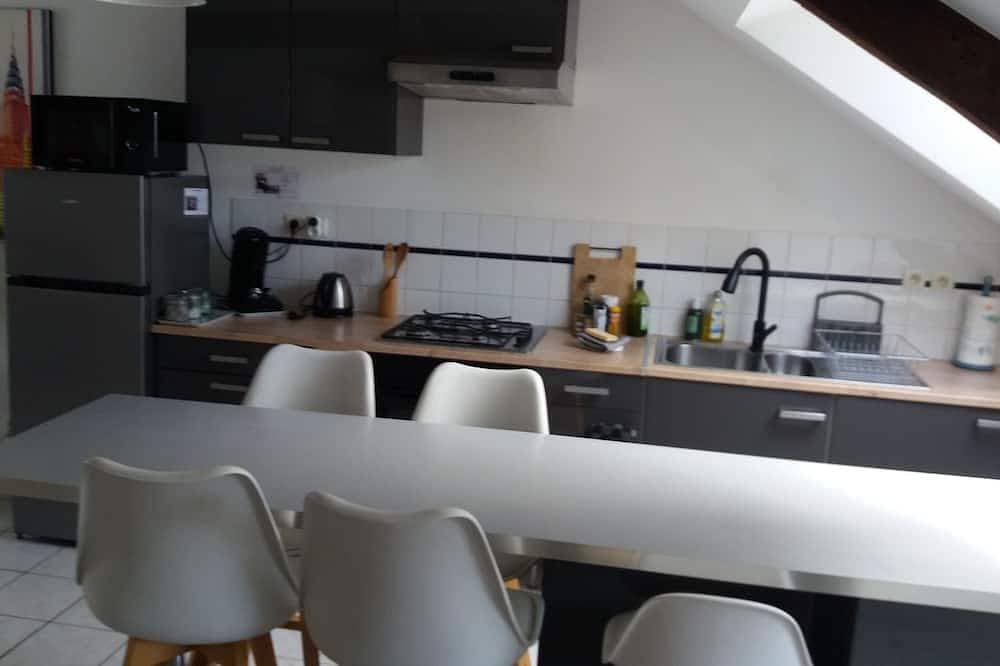 Foto 13 von 20: Functional, bright and quiet apartment in the center of Janzé
