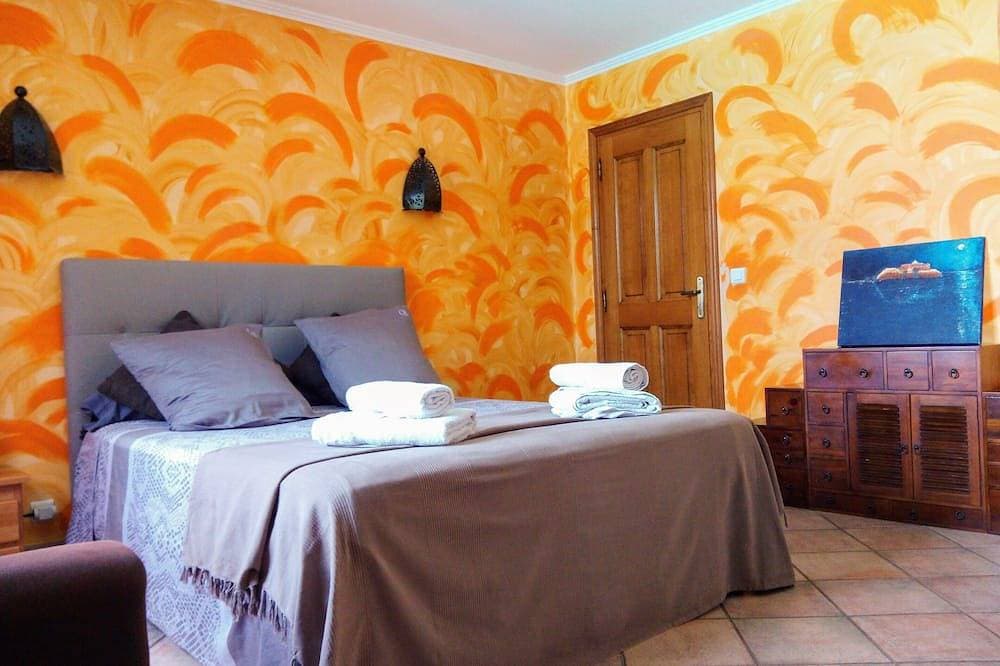 Foto 6 von 30: Villa und Pool in Balagne, zwischen Ebene, Meer, Gebirge, Fluss. Strand 10 mnn