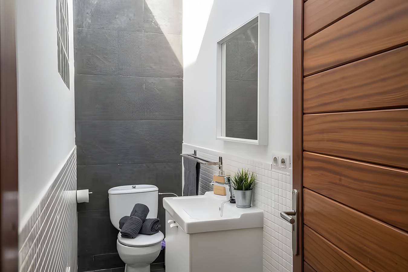 Foto 8 von 8: Moderne Casa Amanecer 4 mit WLAN, Pool und Terrasse; Parkplätze verfügbar