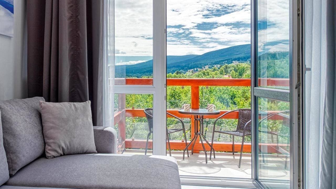Foto 3 von 97: Ferienwohnung für 4 Personen mit Ausblick