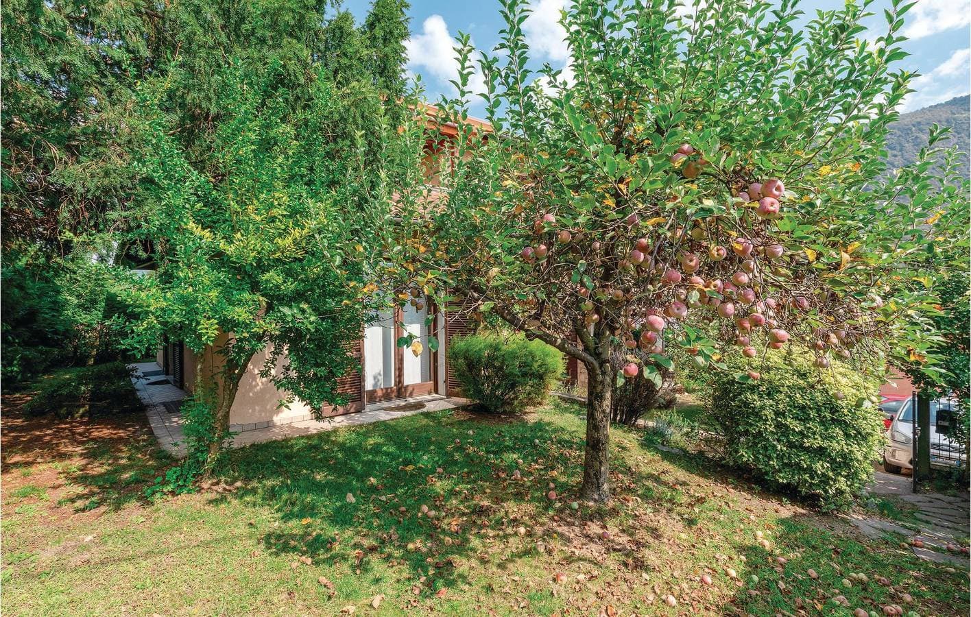Foto 9 von 25: 150qm Wohnung mit WiFi, Parkplatz, Terrasse und Garten
