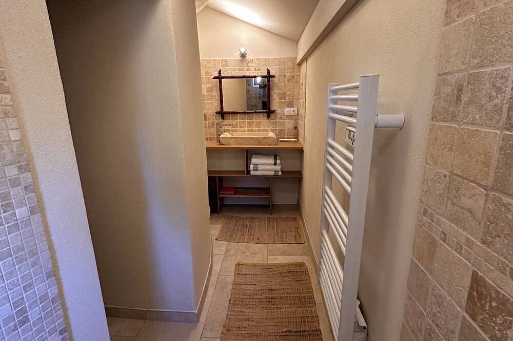 Foto 5 von 29: Ferienhaus Colombine ist ein umgebauter Taubenschlag mit luxuriöser Ausstattung!