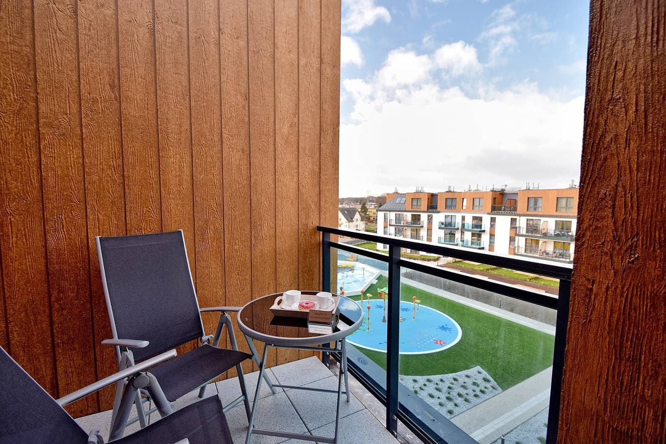 Foto 4 von 20: Cozy Studio with Balcony | Parking | 500 m to the Beach