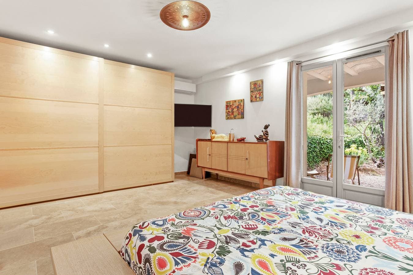 Foto 5 von 26: Gästezimmer 'Chambre 2  Rd' mit Gemeinschaftspool, WLAN und Klimaanlage