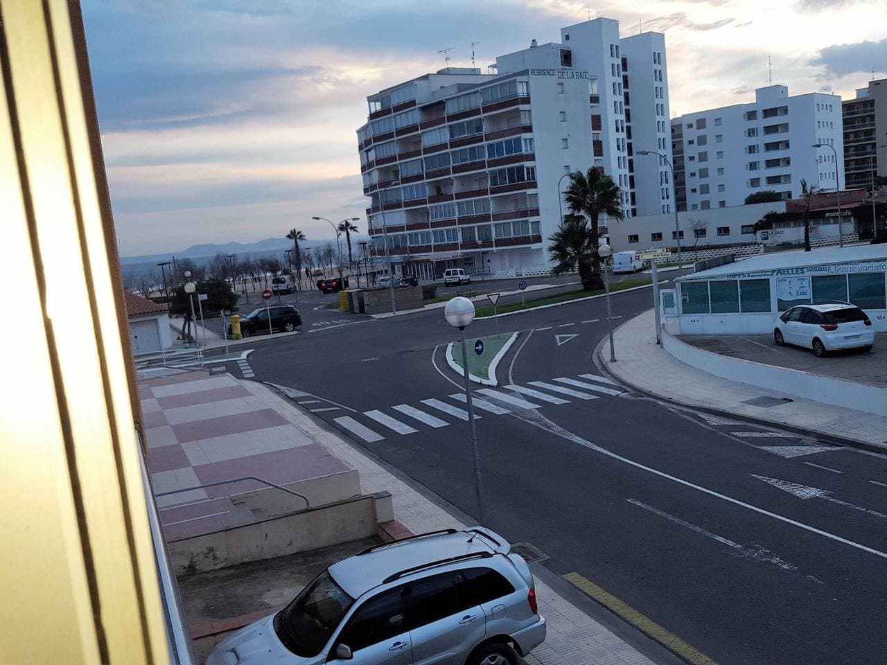 Foto 5 von 24: Gemütliches Studio, neu renoviert, 200m zum Strand, mit privatem Parkplatz und Klimaanlage.