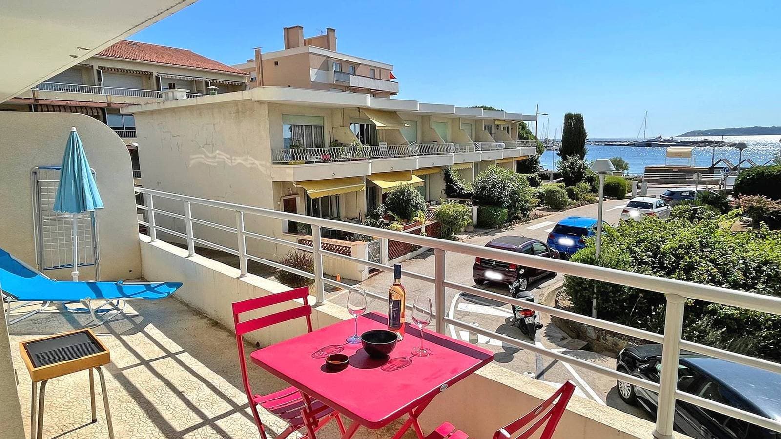 Foto 3 von 13: Apartment T2 - 4 Personen - Stadtzentrum und Strand - Meerblick - Klimaanlage - WiFi - Sainte-Maxime