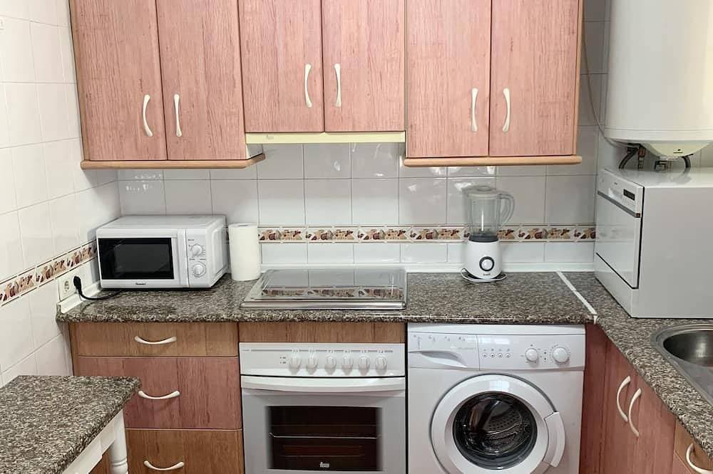 Foto 12 von 30: Sunny Torremolinos apartment, two bedrooms, 300 m from La Carihuela beach
