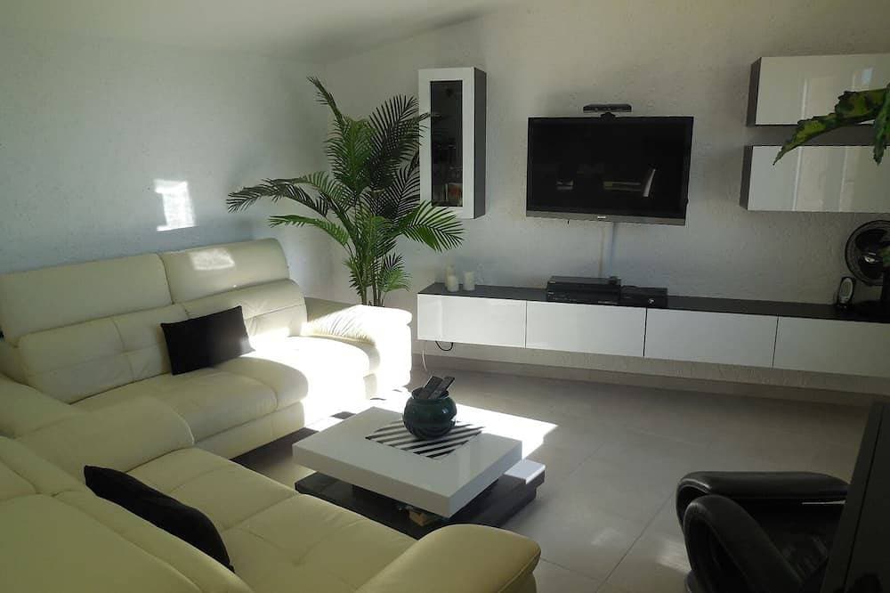Foto 9 von 30: Heiliges Kreuz Von Verdon Appart Duplex 70m2 Seeblick WIFI TV Sat Parkplatz